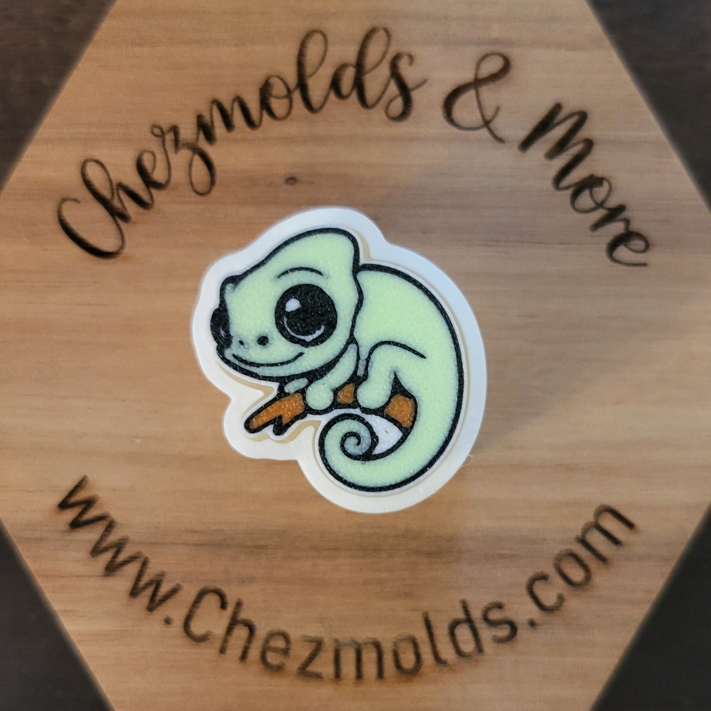 CE 3d printed  fidget clicker- with keychain hole -Glowing Chameleon