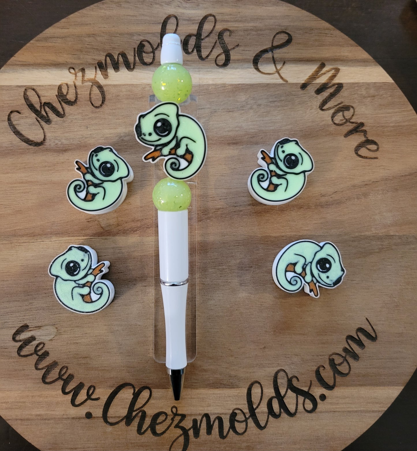 CE 3d printed focal bead-glowing cutie chameleon