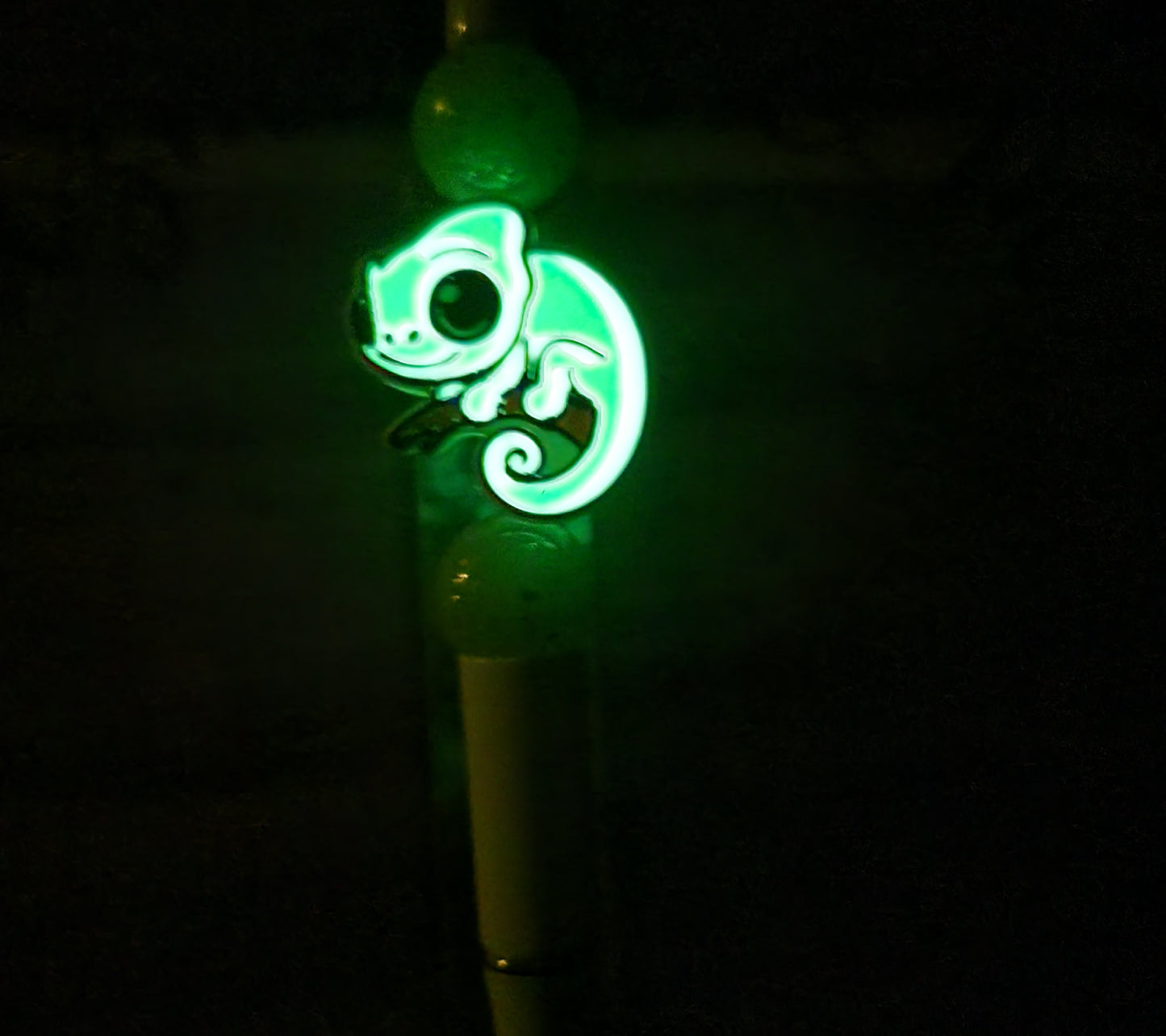 CE 3d printed focal bead-glowing cutie chameleon