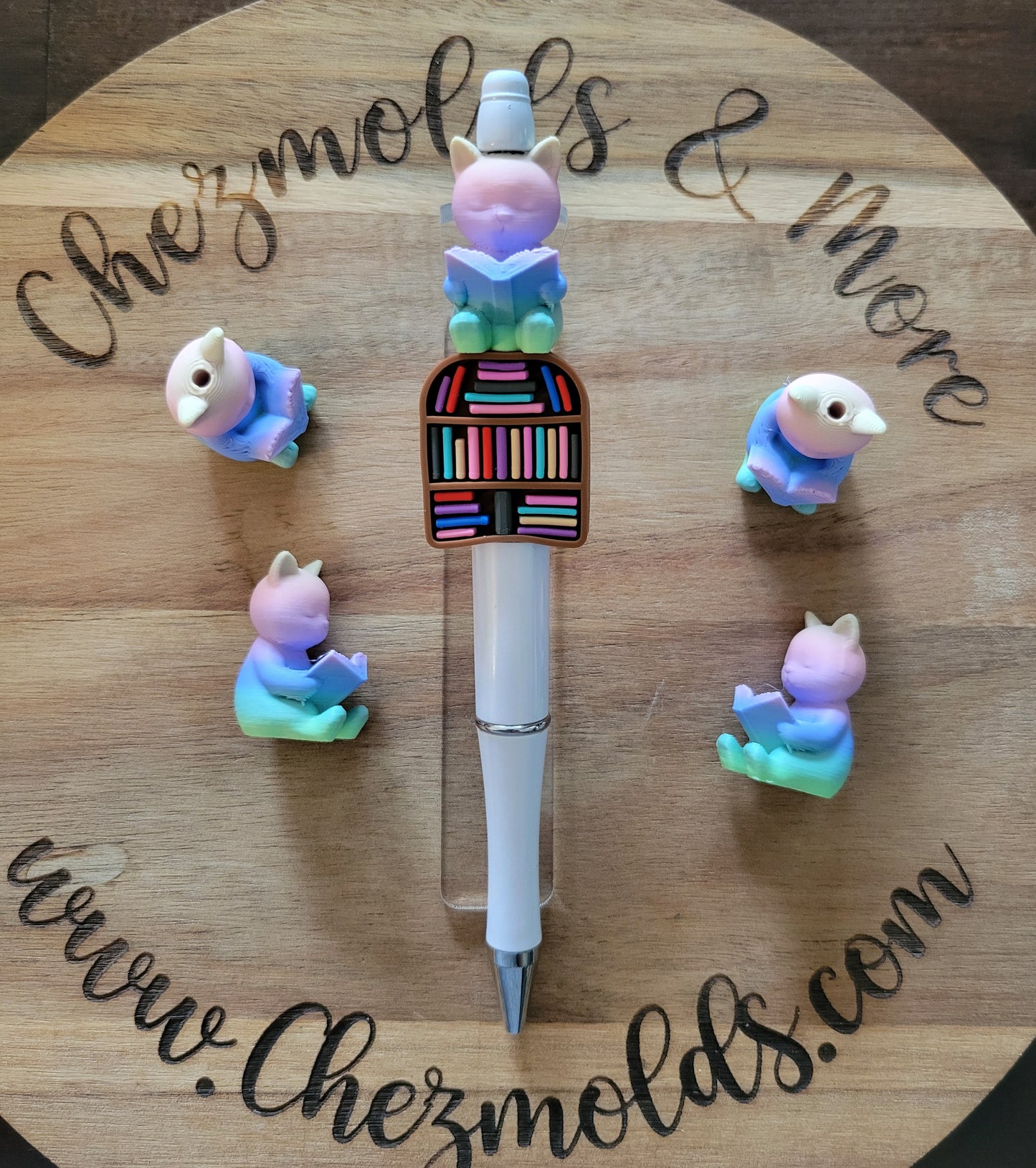 CE 3d printed focal Bead - reading kitty