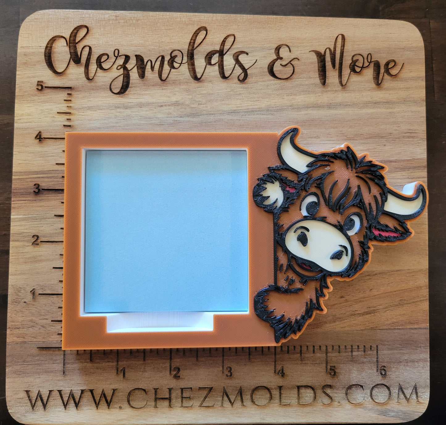 CE 3d printed post it note holder-peeking highland