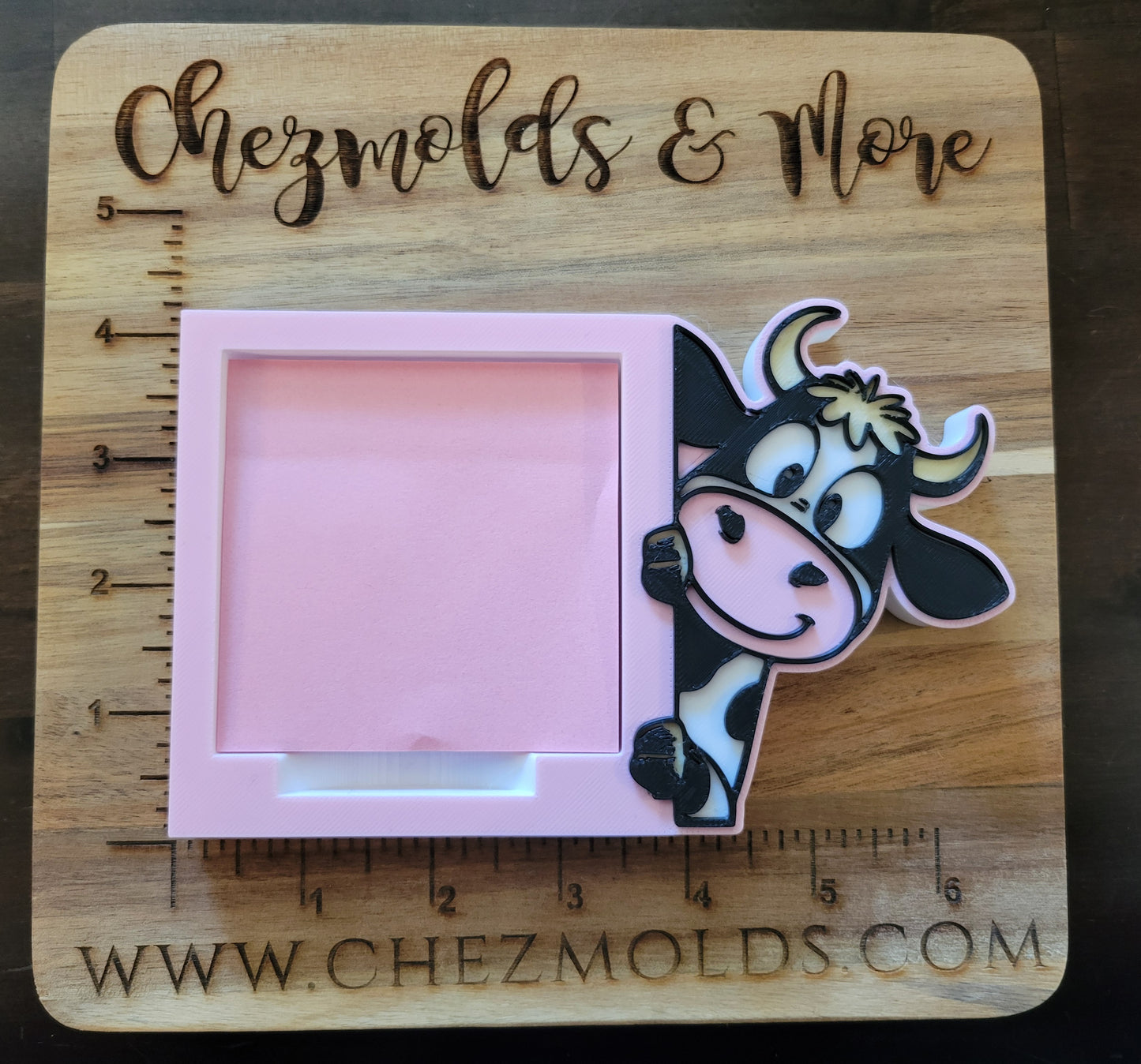 CE 3d printed post it note holder-peeking cow