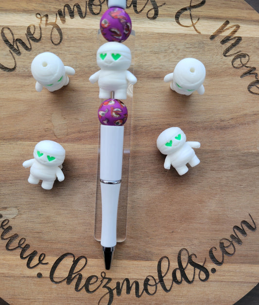 CE 3d printed focal Bead-3d mummy with green heart eyes