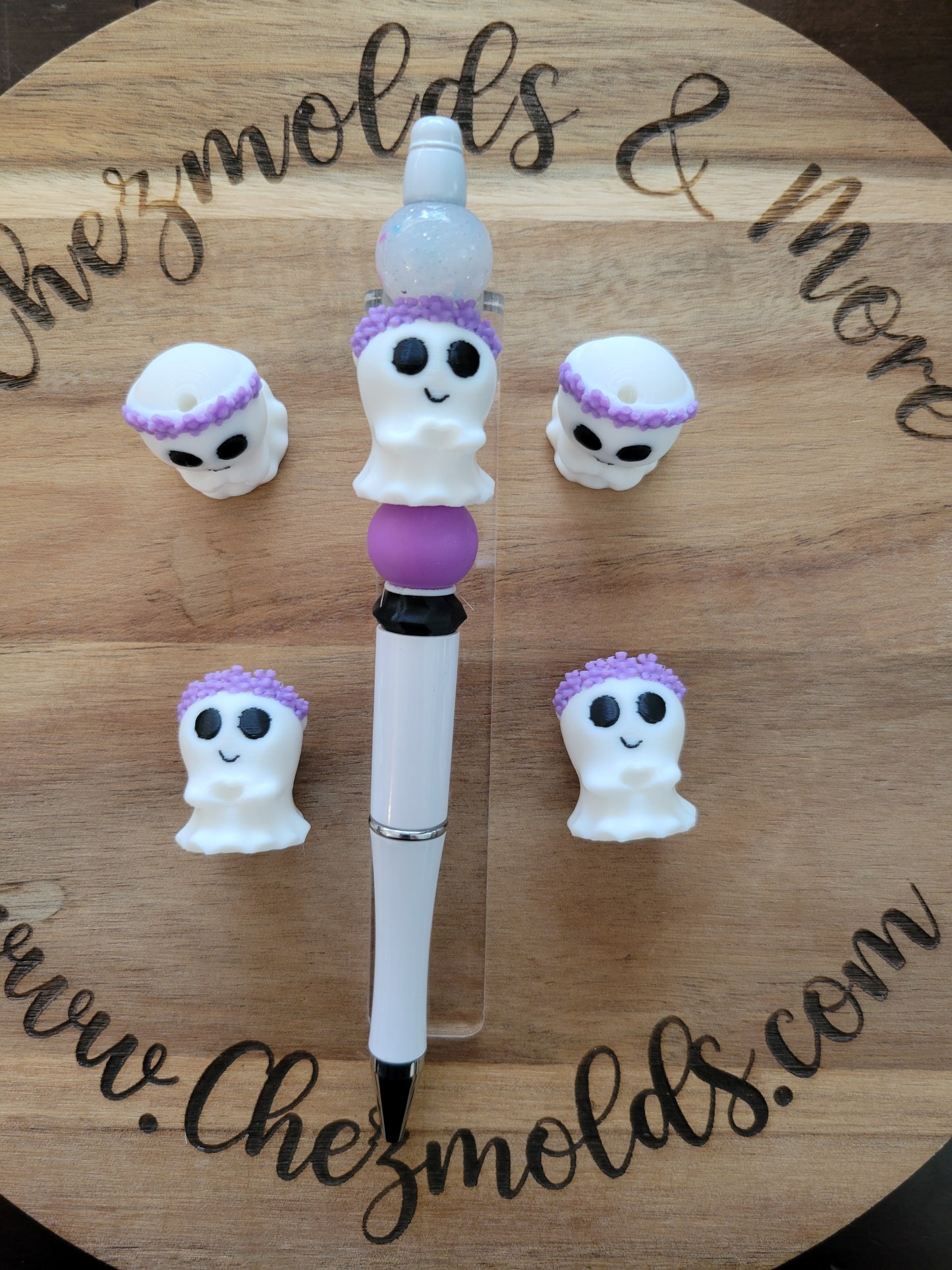 CE 3d printed focal Bead-3d ghost with heart hands and flower crown