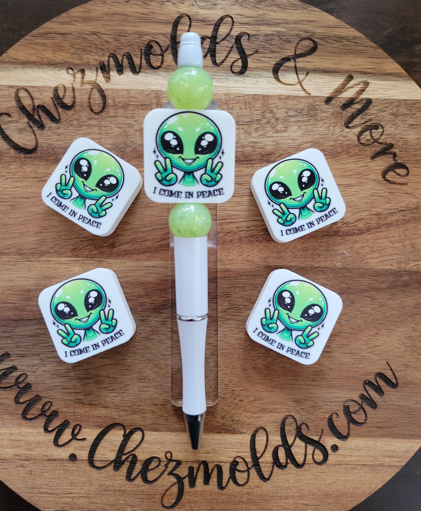 CE 3d printed focal Bead-I come in peace alien