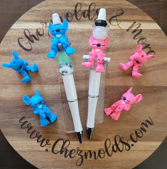 CE 3d printed focal Bead- baby stitches kicker ( flexy feet )