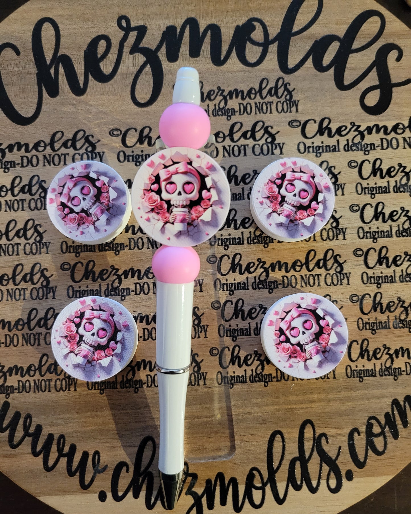 CE 3d printed focal Bead skelly pink heart eyes