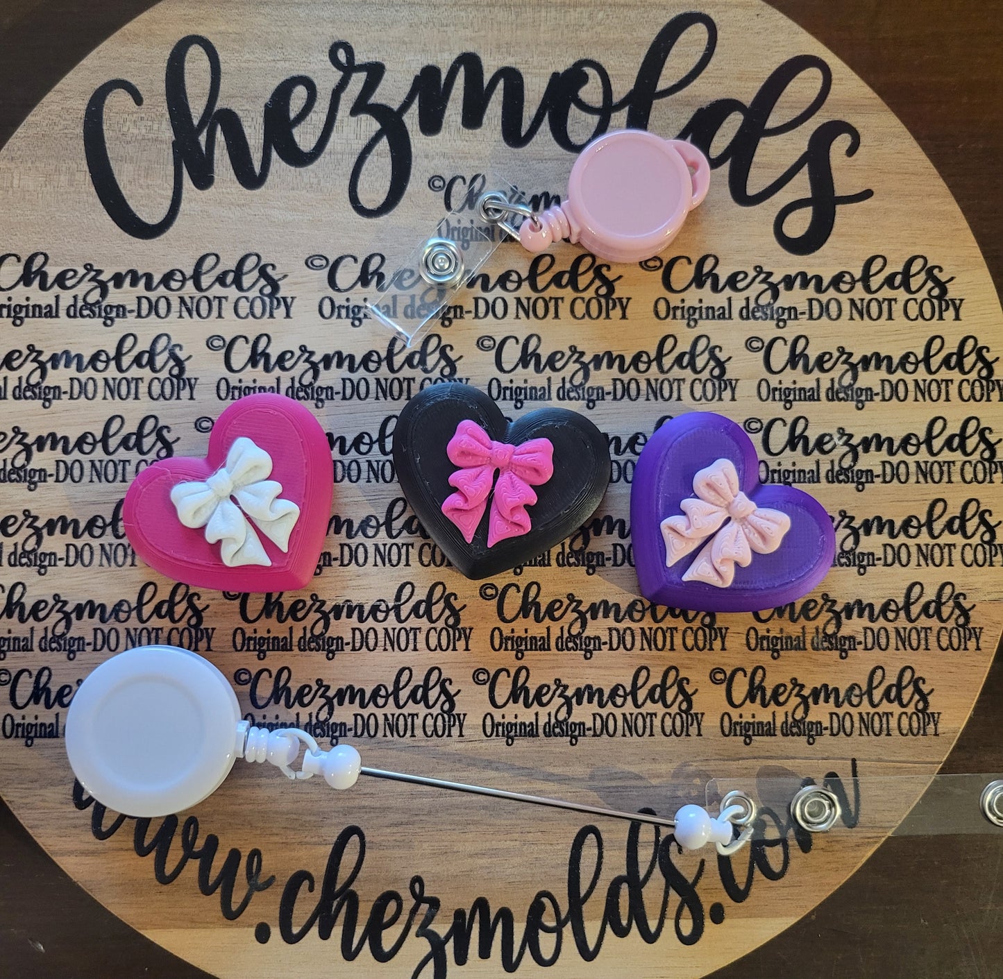 3d printed 3D flatback-hearts with bow