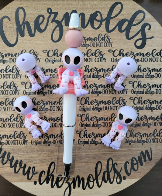 CE 3d printed focal bead-Alien kicker ( flexy feet ) -LE heart tummy