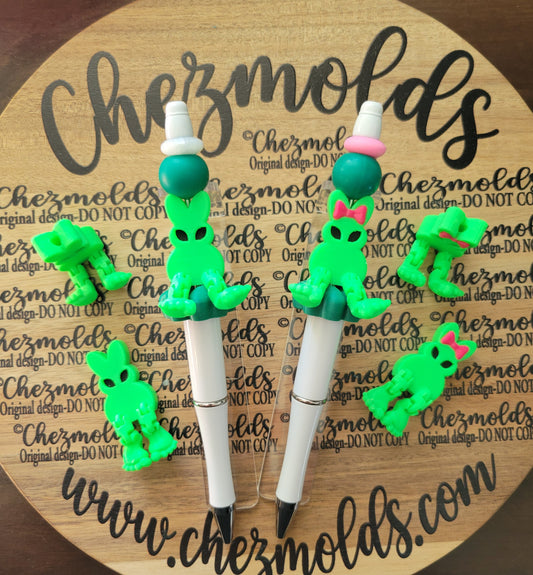 CE 3d printed focal bead- Alien peep kicker ( flexy feet )