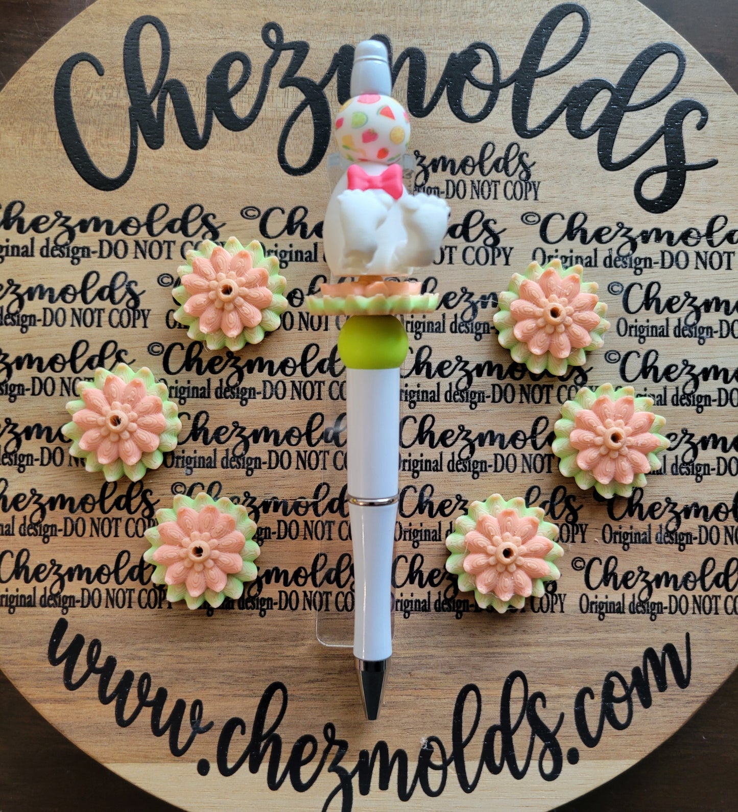 CE 3d printed focal Bead-Spring flower seat ( peach and green )