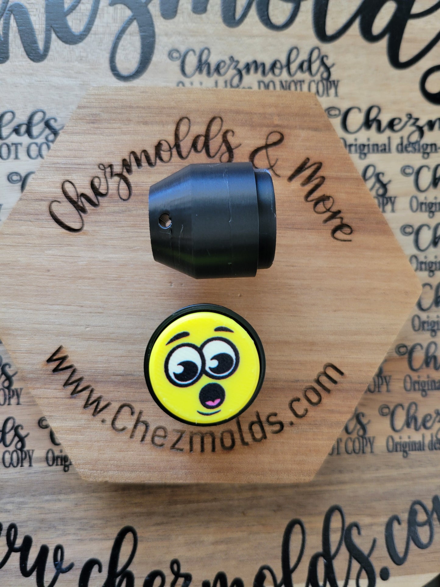 CE 3d printed Clicky button-  focal Bead-faces