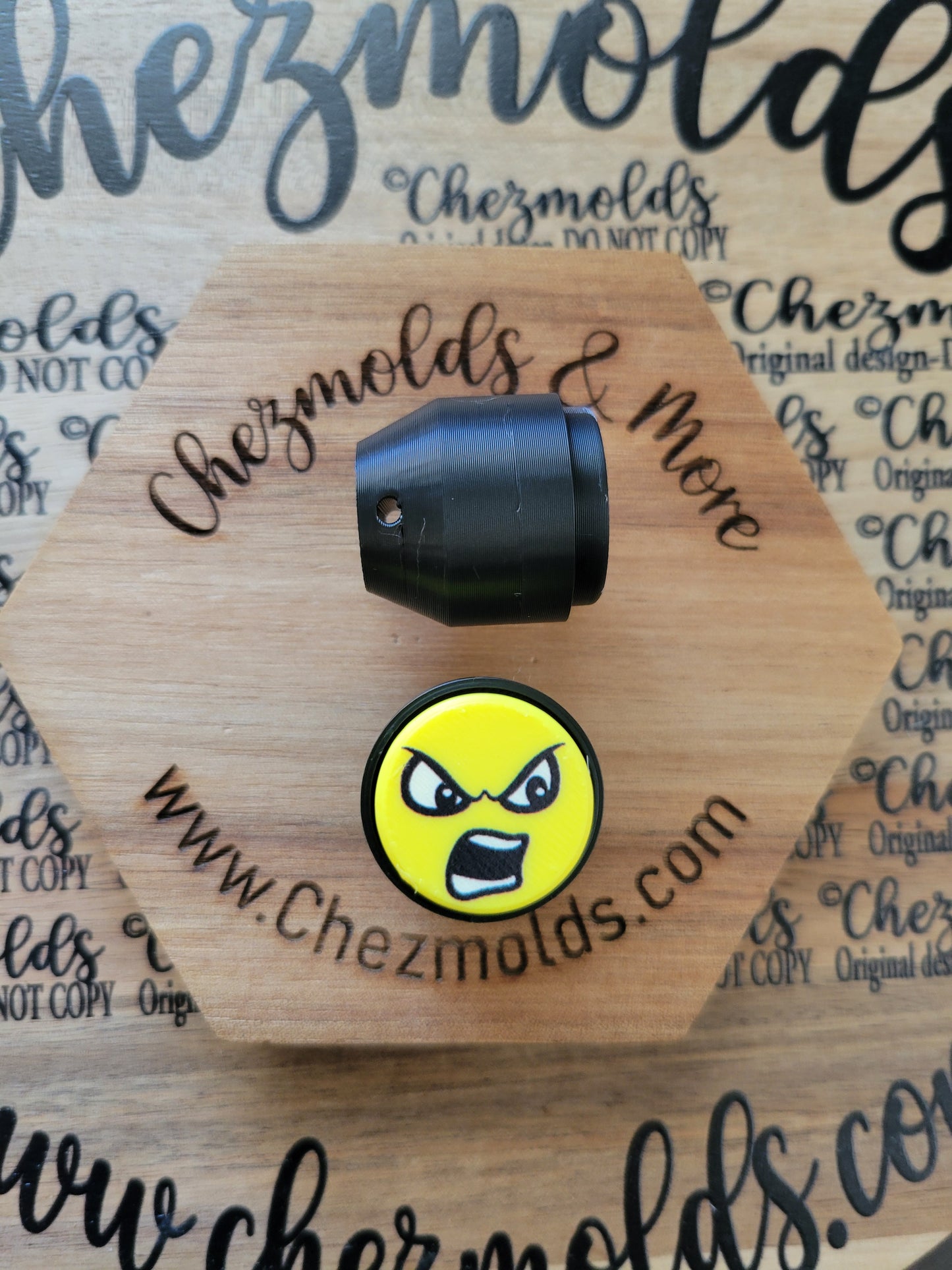 CE 3d printed Clicky button-  focal Bead-faces