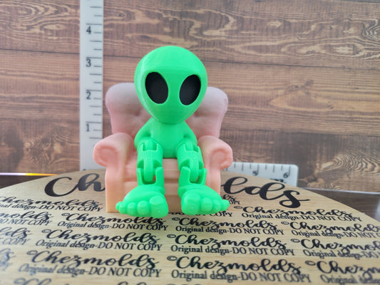 3d printed XL desk buddy- alien