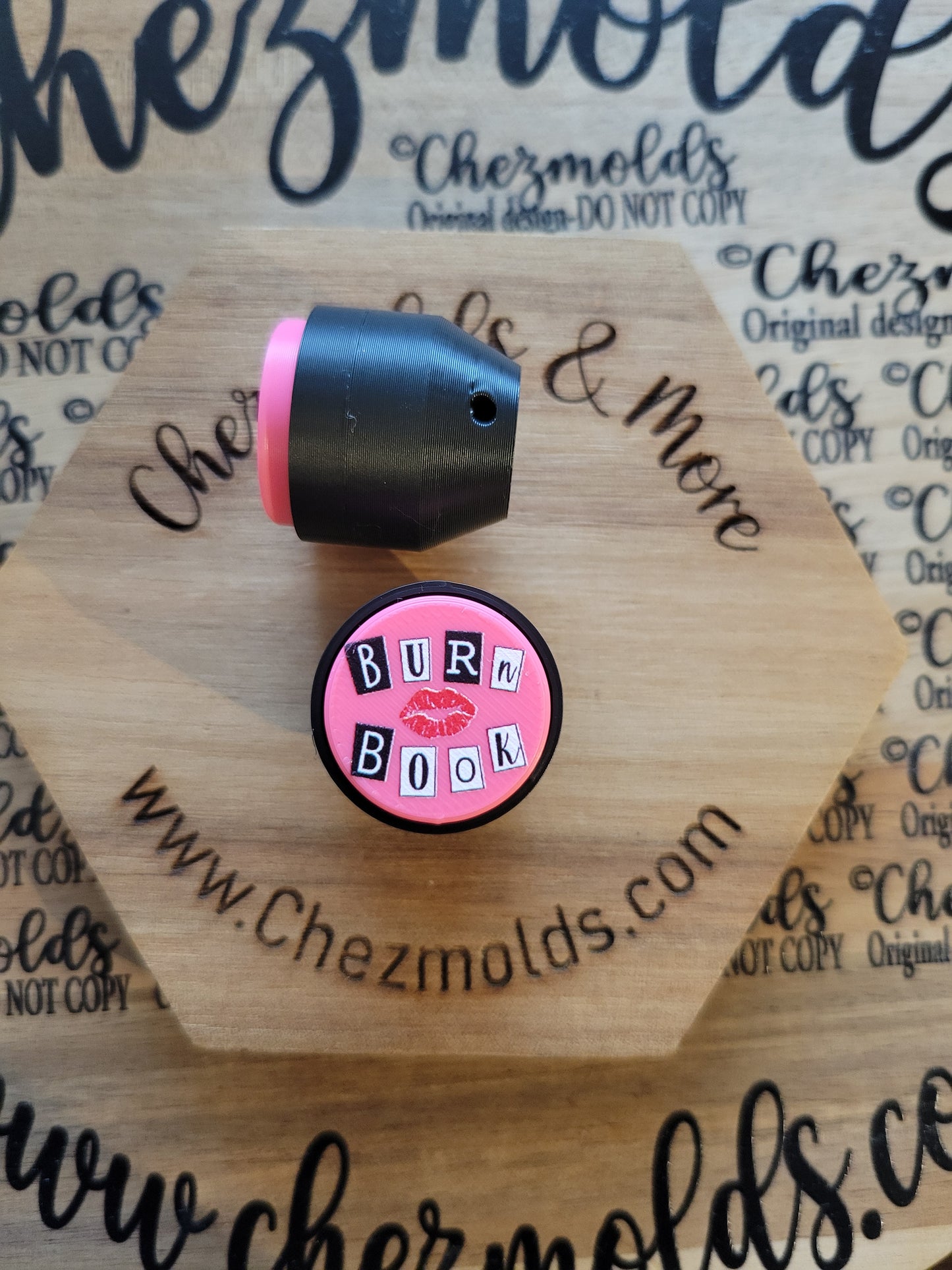 CE 3d printed Clicky button-  burn book