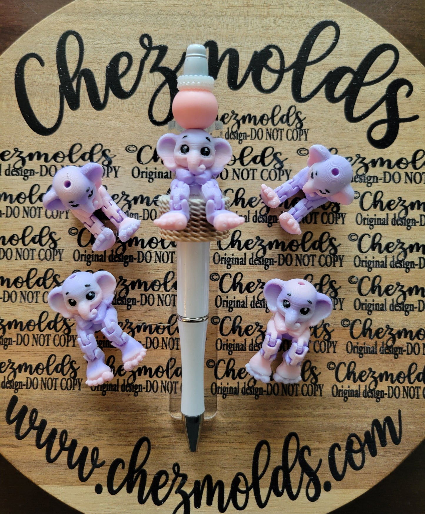 CE 3d printed focal bead-LE- pink and purple elle kicker ( flexy feet )