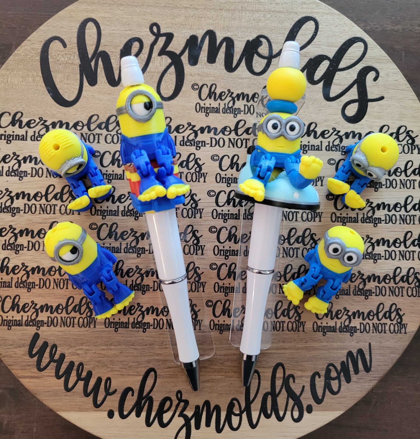 CE 3d printed focal bead- cutie yellow goggle kicker ( flexy feet )