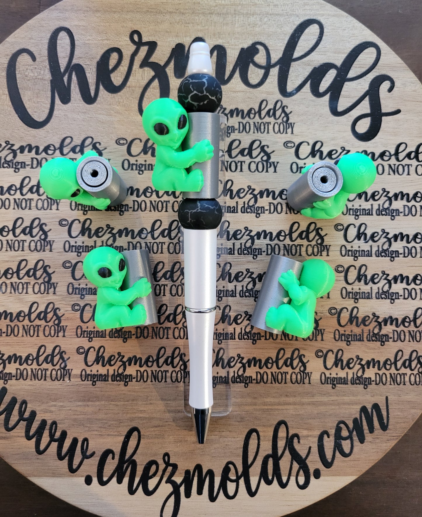 CE 3d printed focal bead- "Cosmo" alien- Chez Pole dancer