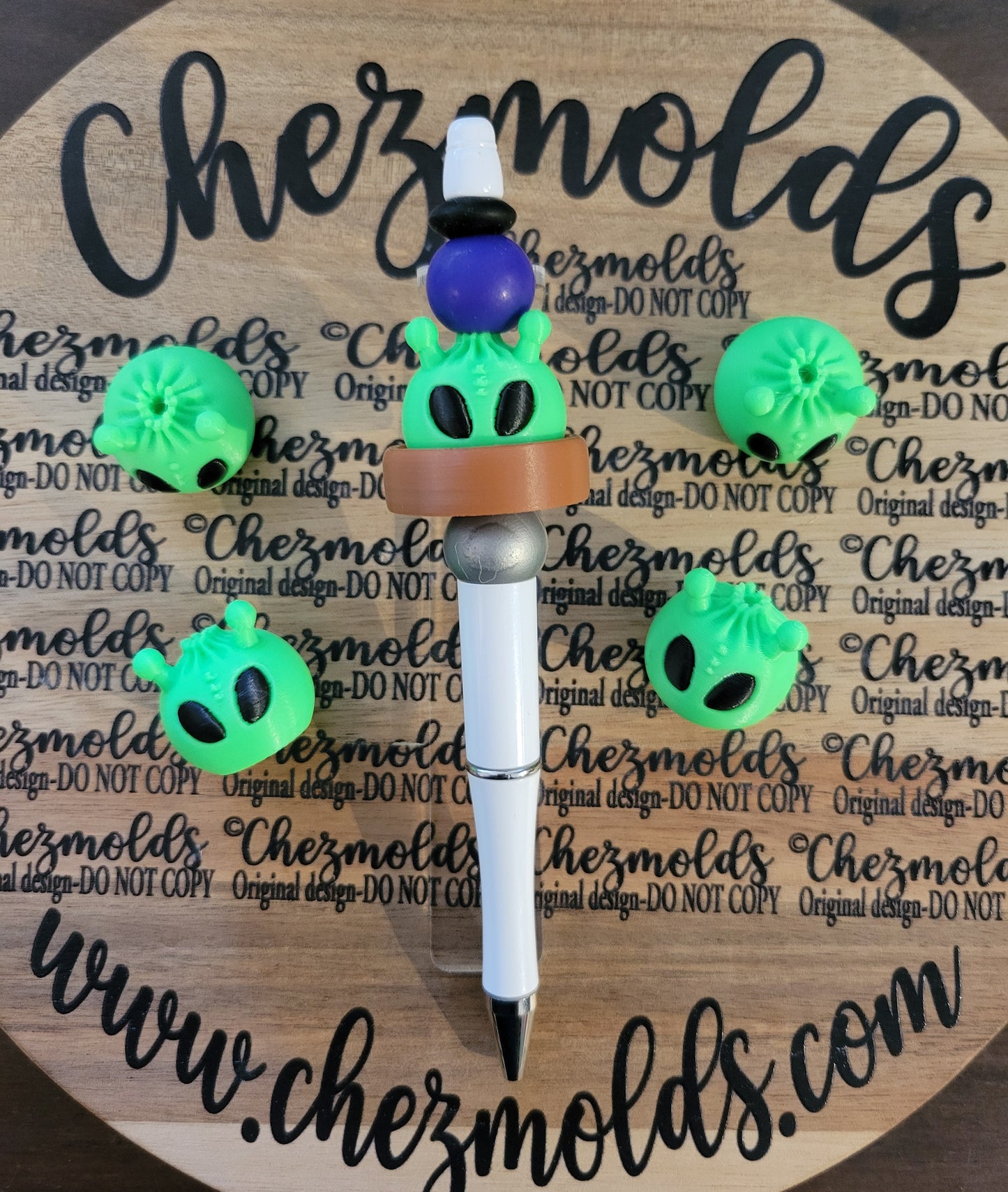CE 3d printed focal Bead- Alien dumpling NONK