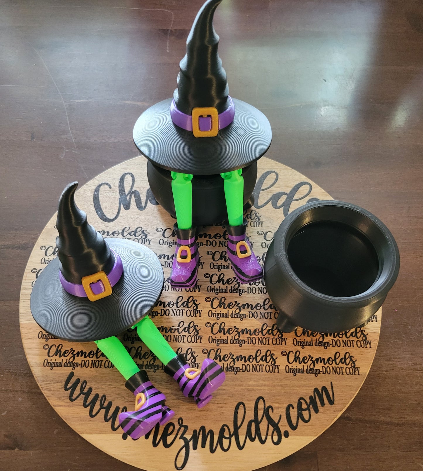 3d printed XL Chez Buddy- flexy witch and cauldron ( 1 each)