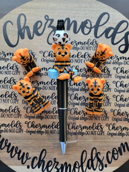 CE 3d printed focal Bead- Baby tiger cub kicker ( flexy feet )