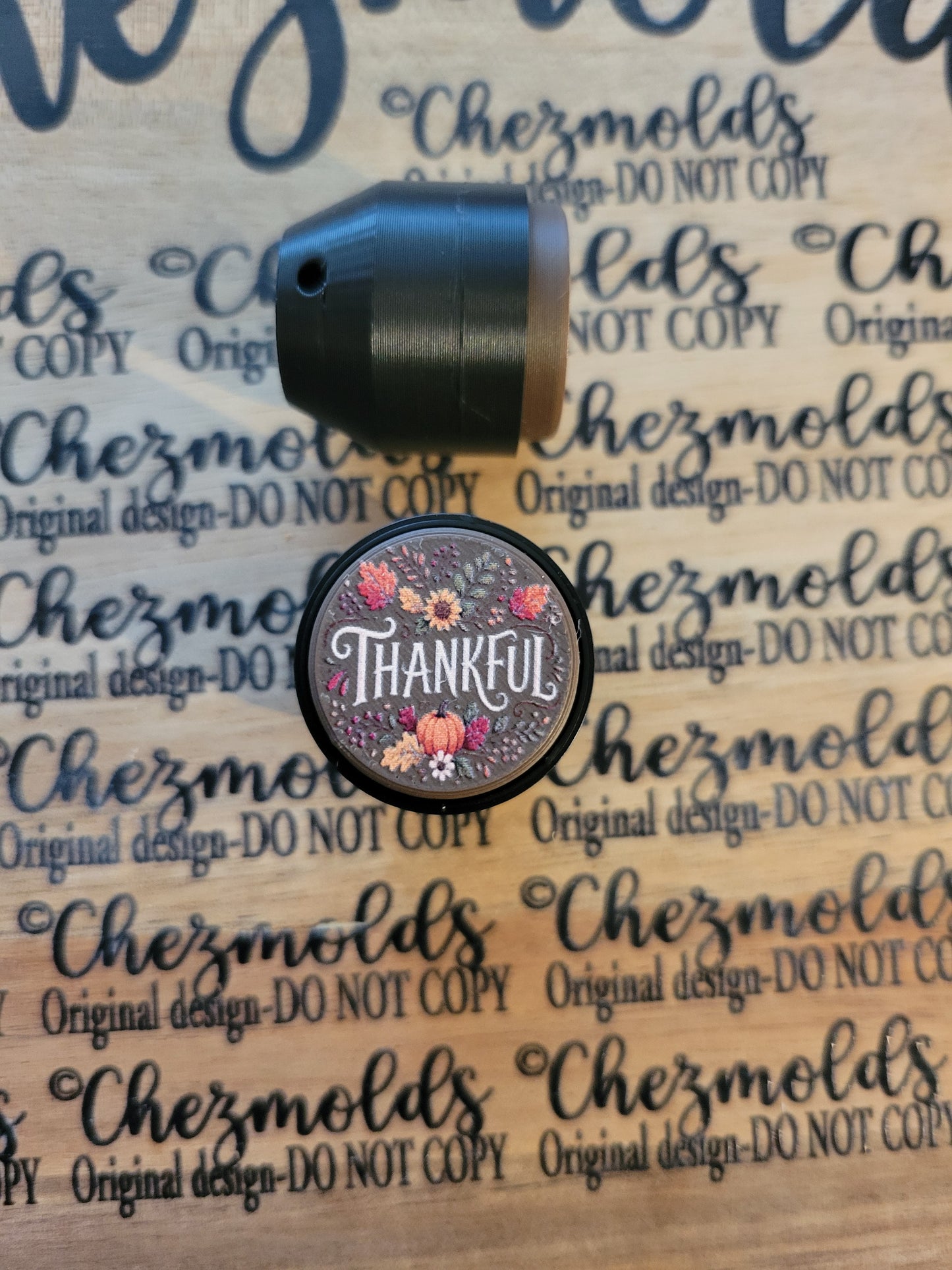 CE 3d printed Clicky button- Thankful