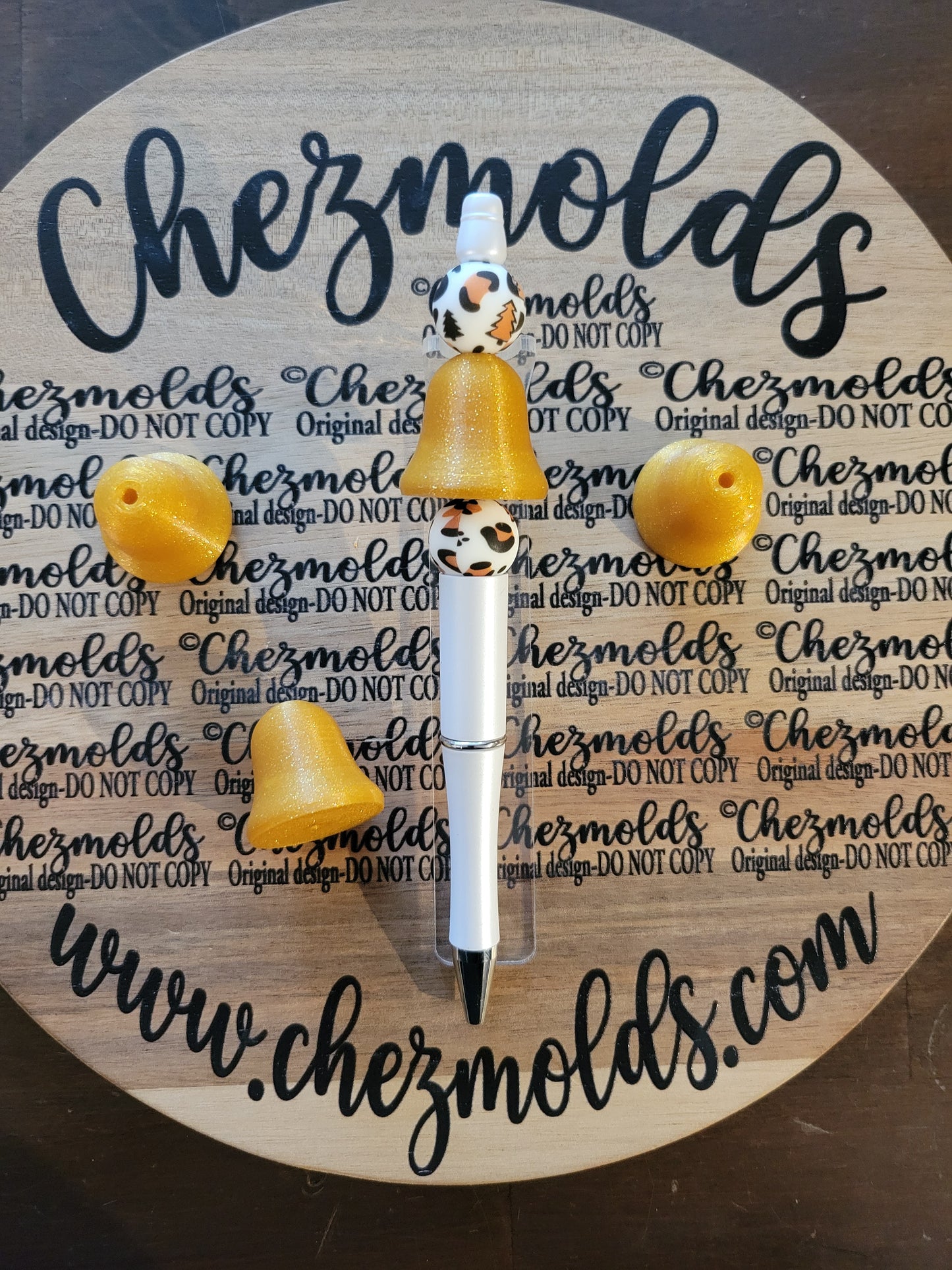 CE 3d printed focal Bead-Sparkle gold bell shaker