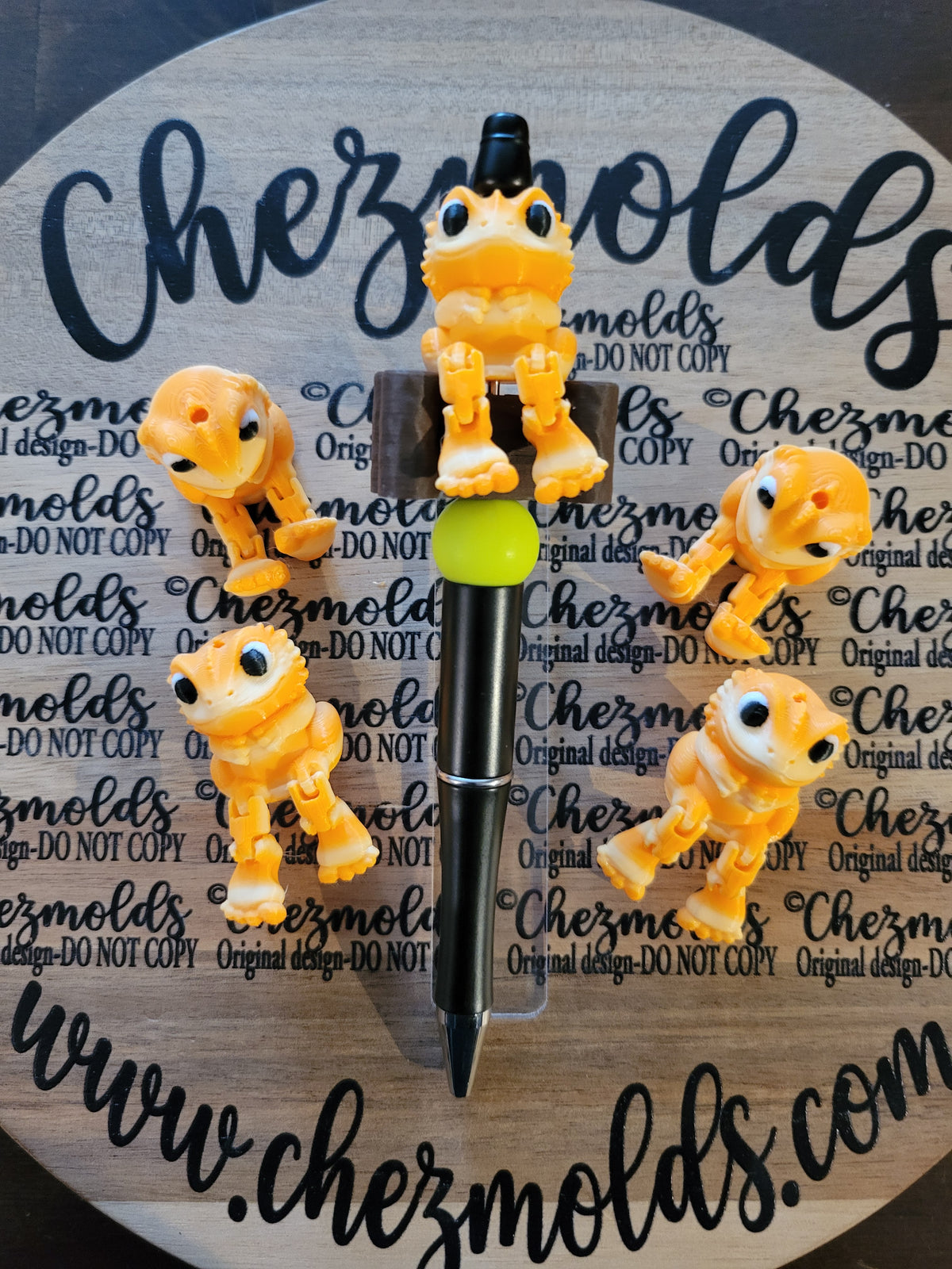 CE 3d printed focal Bead- Cutie Beardie kicker ( flexy feet )