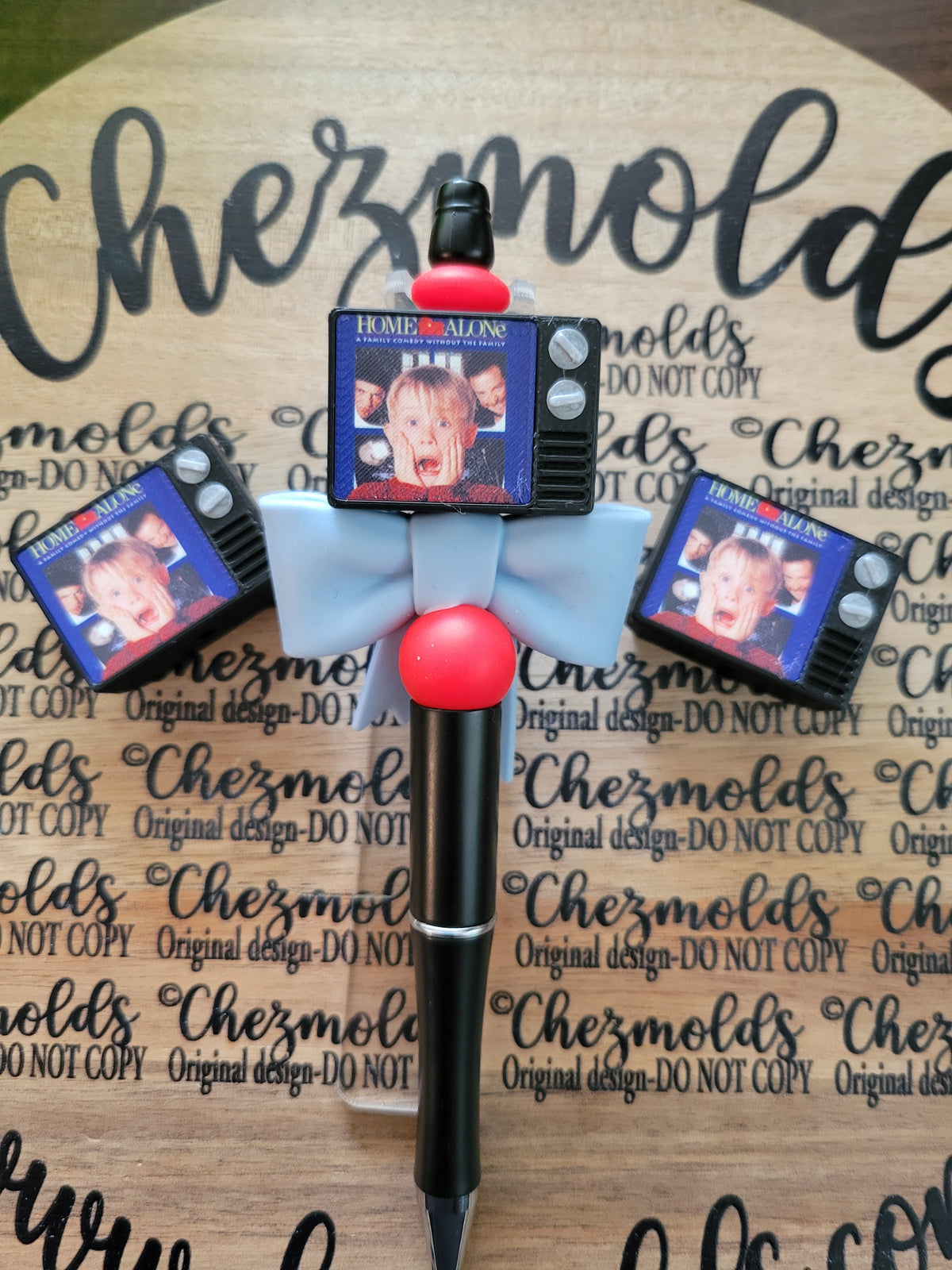 CE 3d printed focal Bead-Retro Tv- HomeAlone