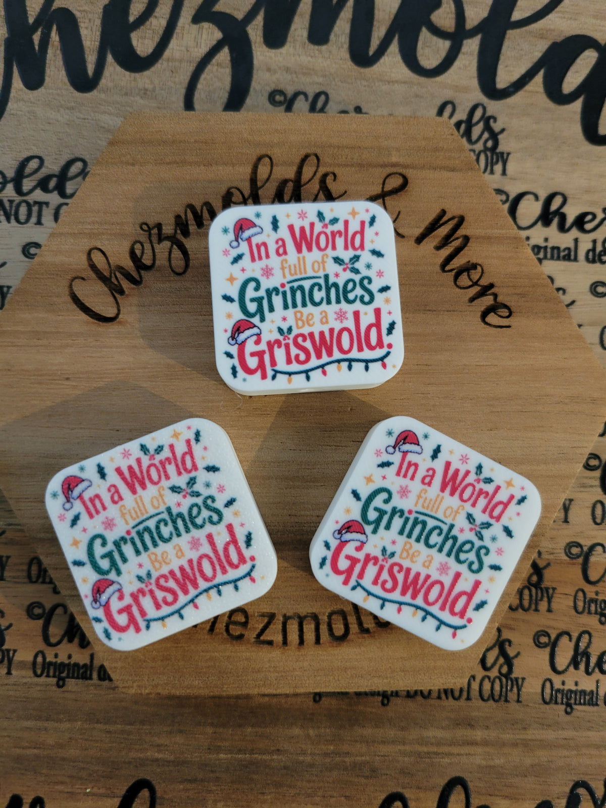 CE 3d printed focal Bead-in a world of grinches be a griswold