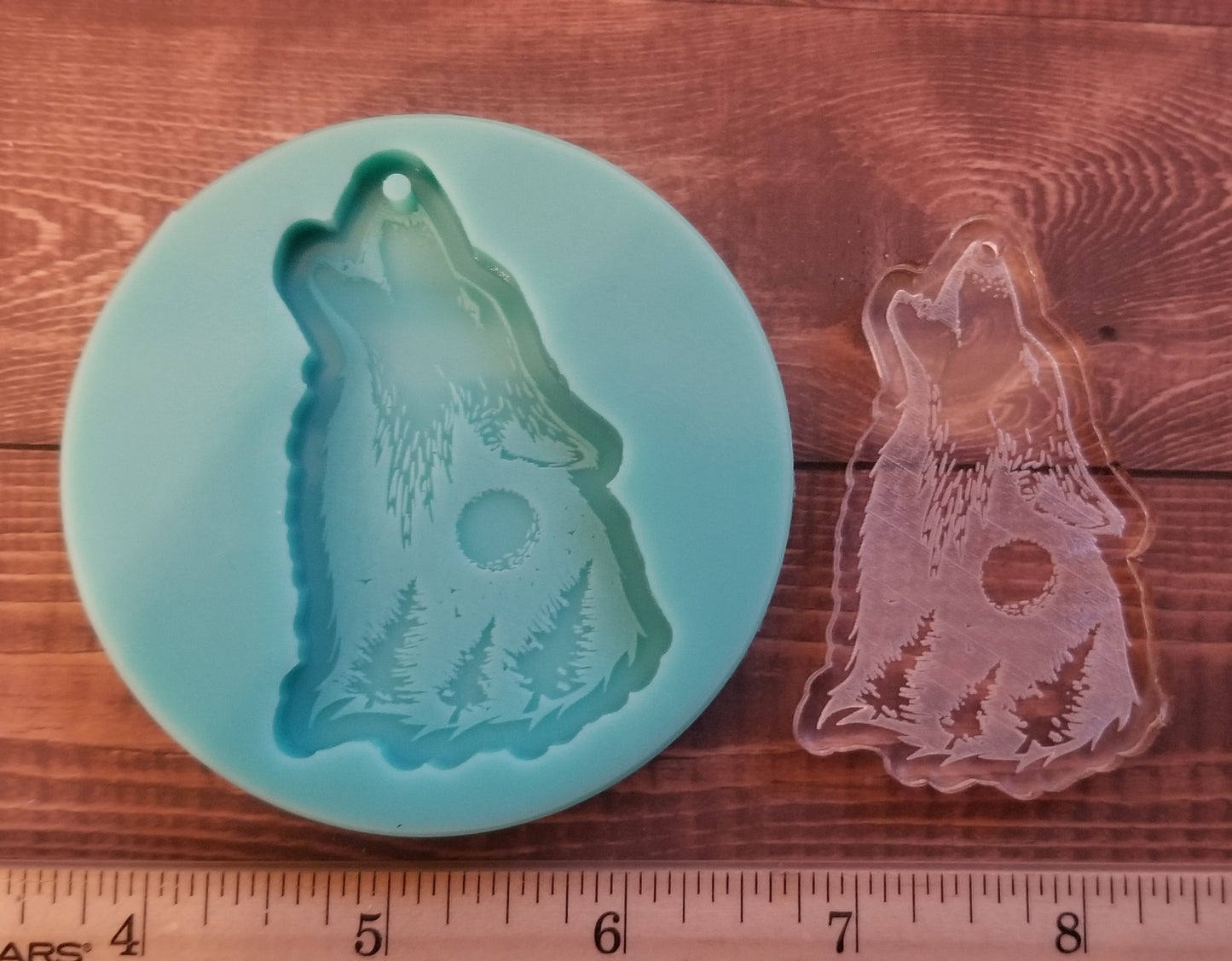 Wolf Keychain Mold