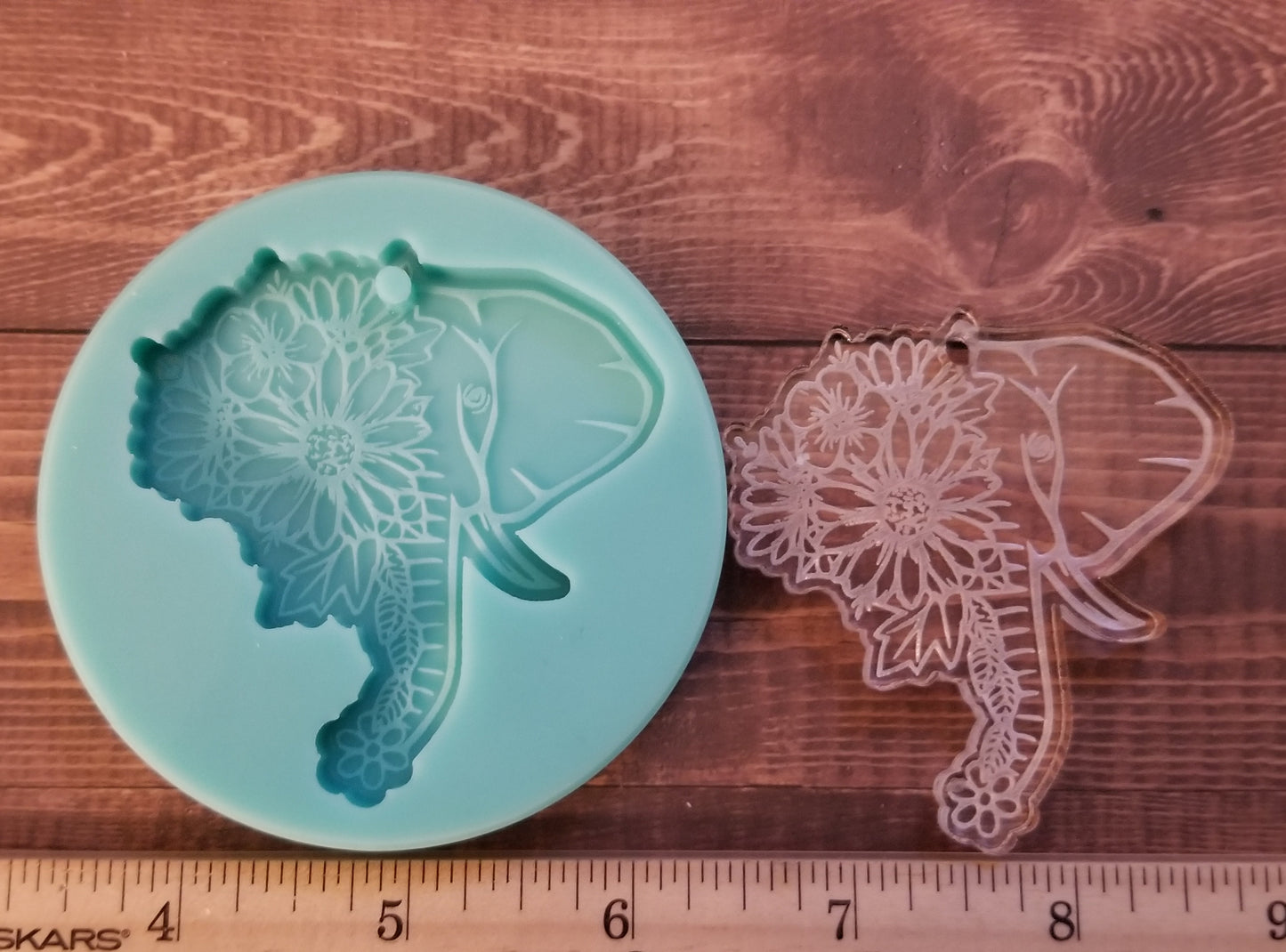 Elephant floral face Keychain Mold