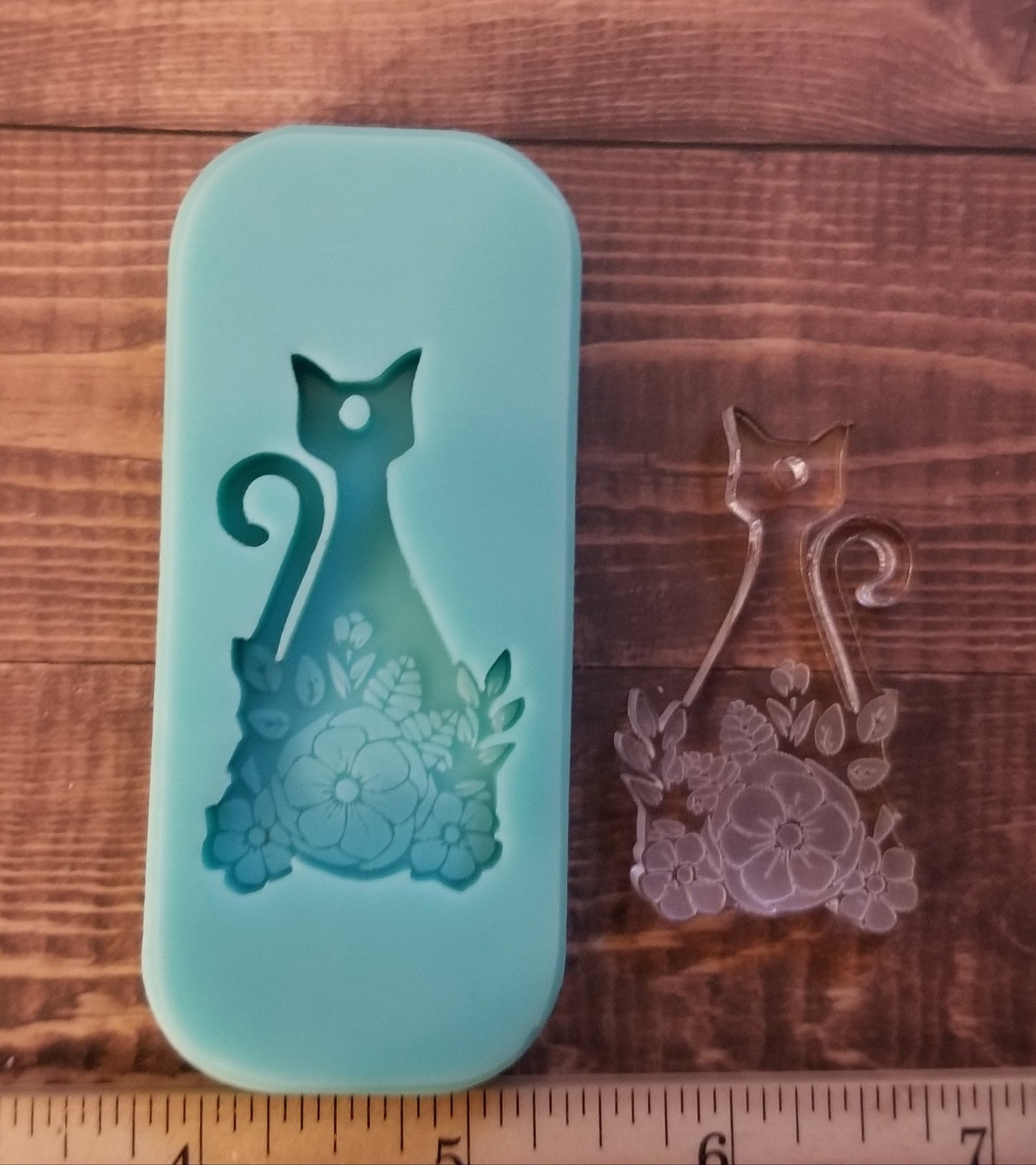 Kitty Keychain Mold full floral bottom