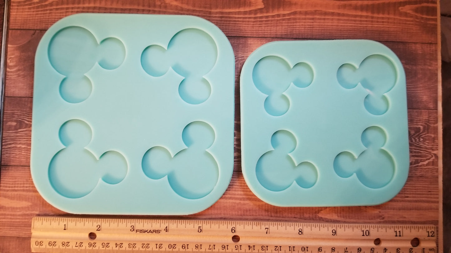 Mouse Phone Grip and Badge Reel Pallet Molds