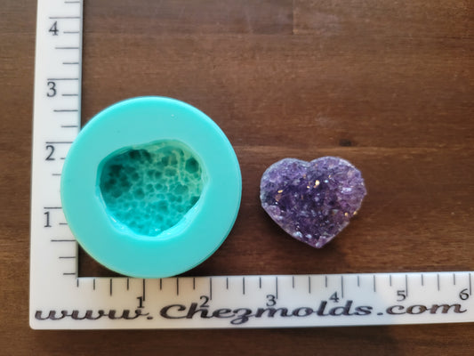 Heart crystal cluster- grip size