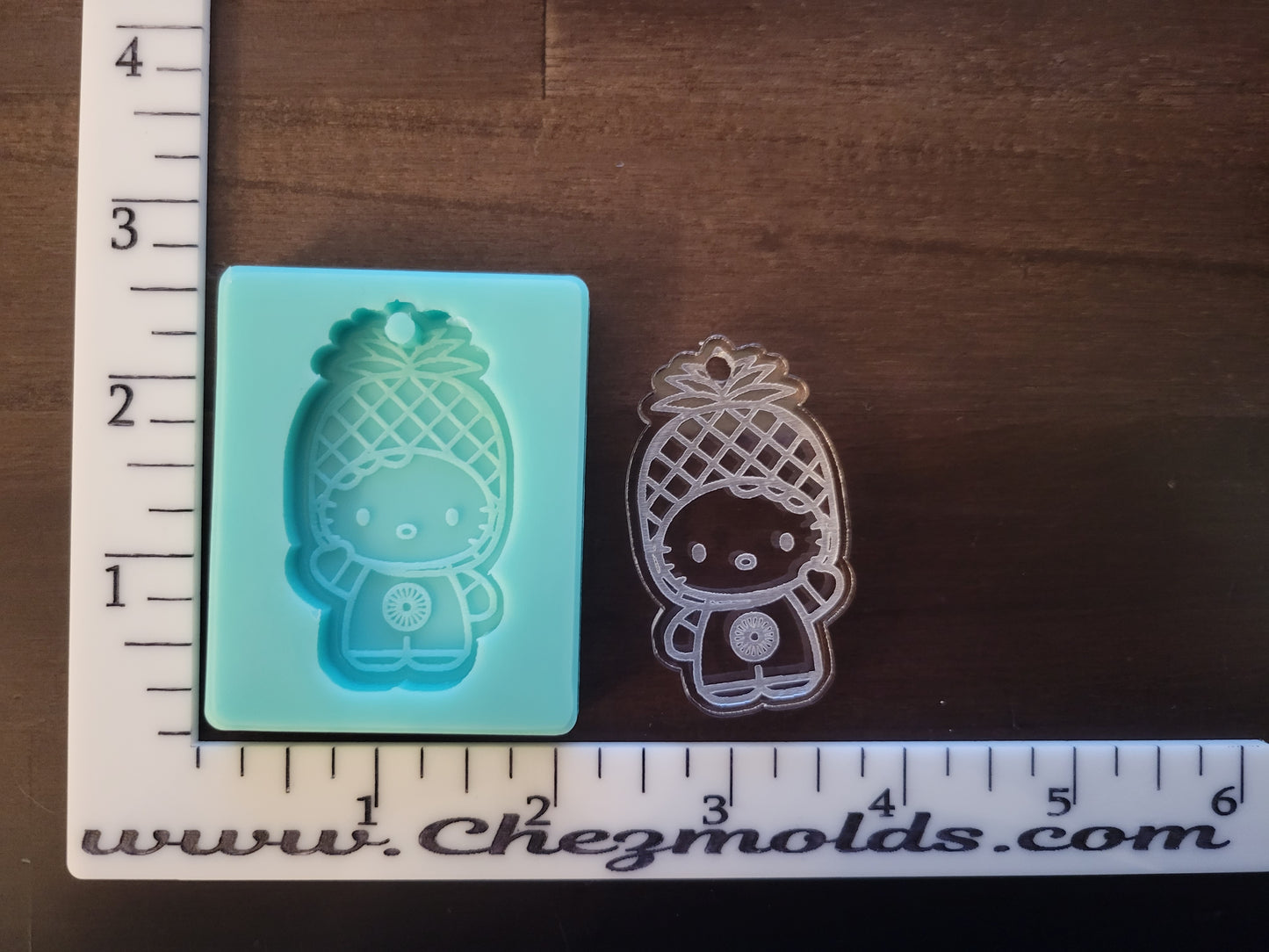 HK Pineapple keychain