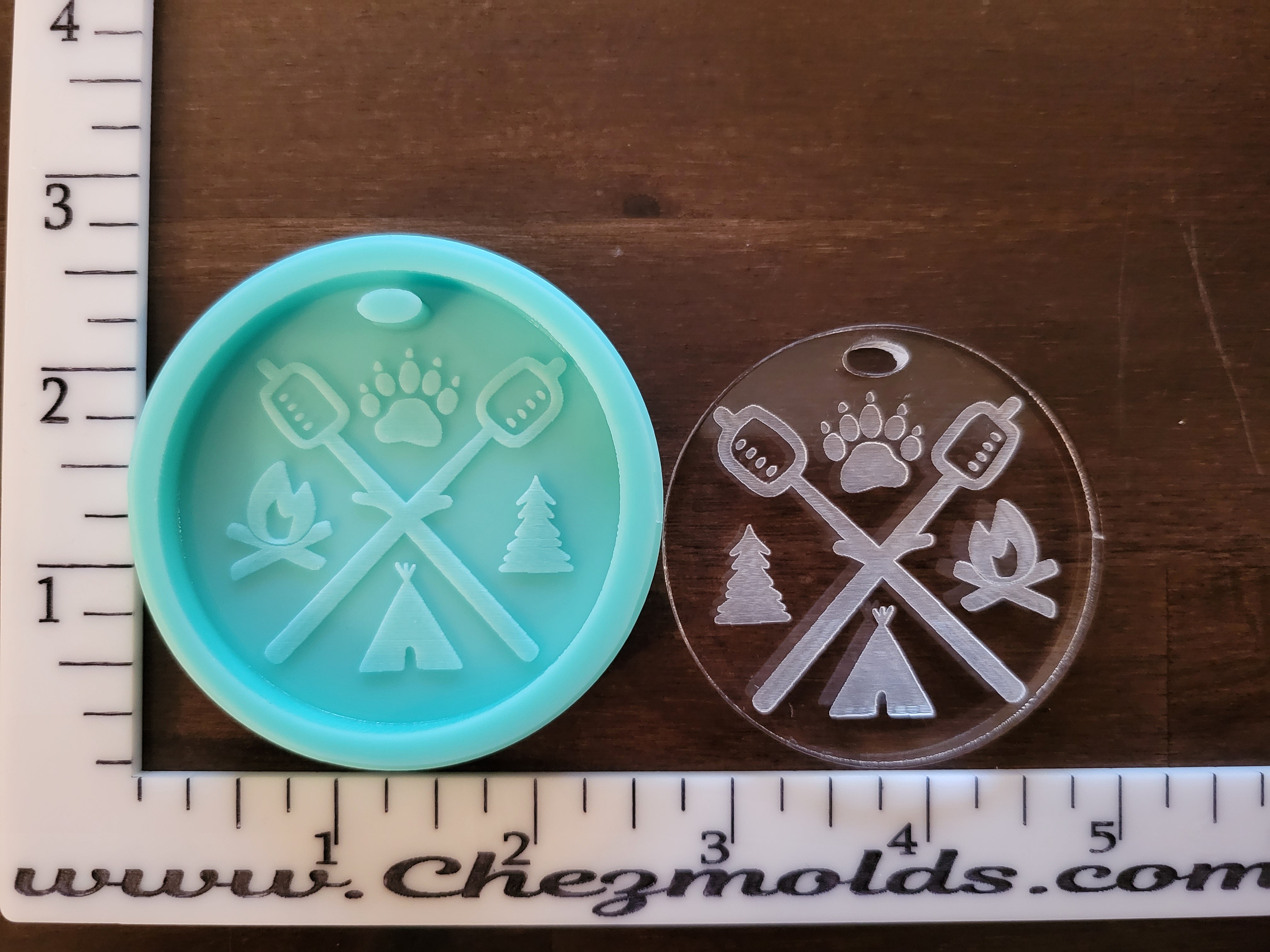 Campfire keychain – ChezMolds & More