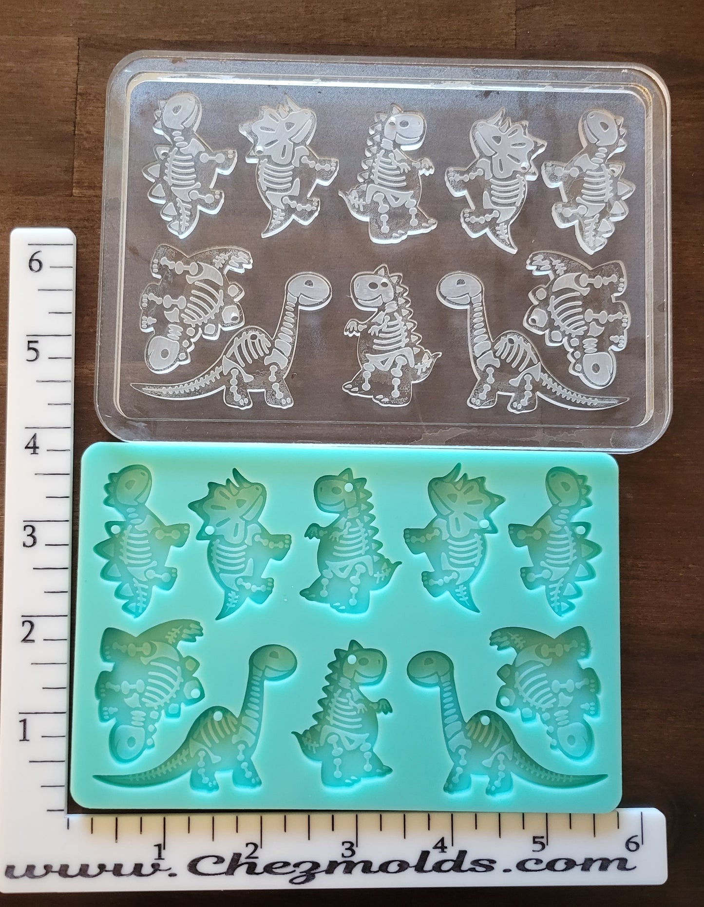 Dino skelly earring pallet