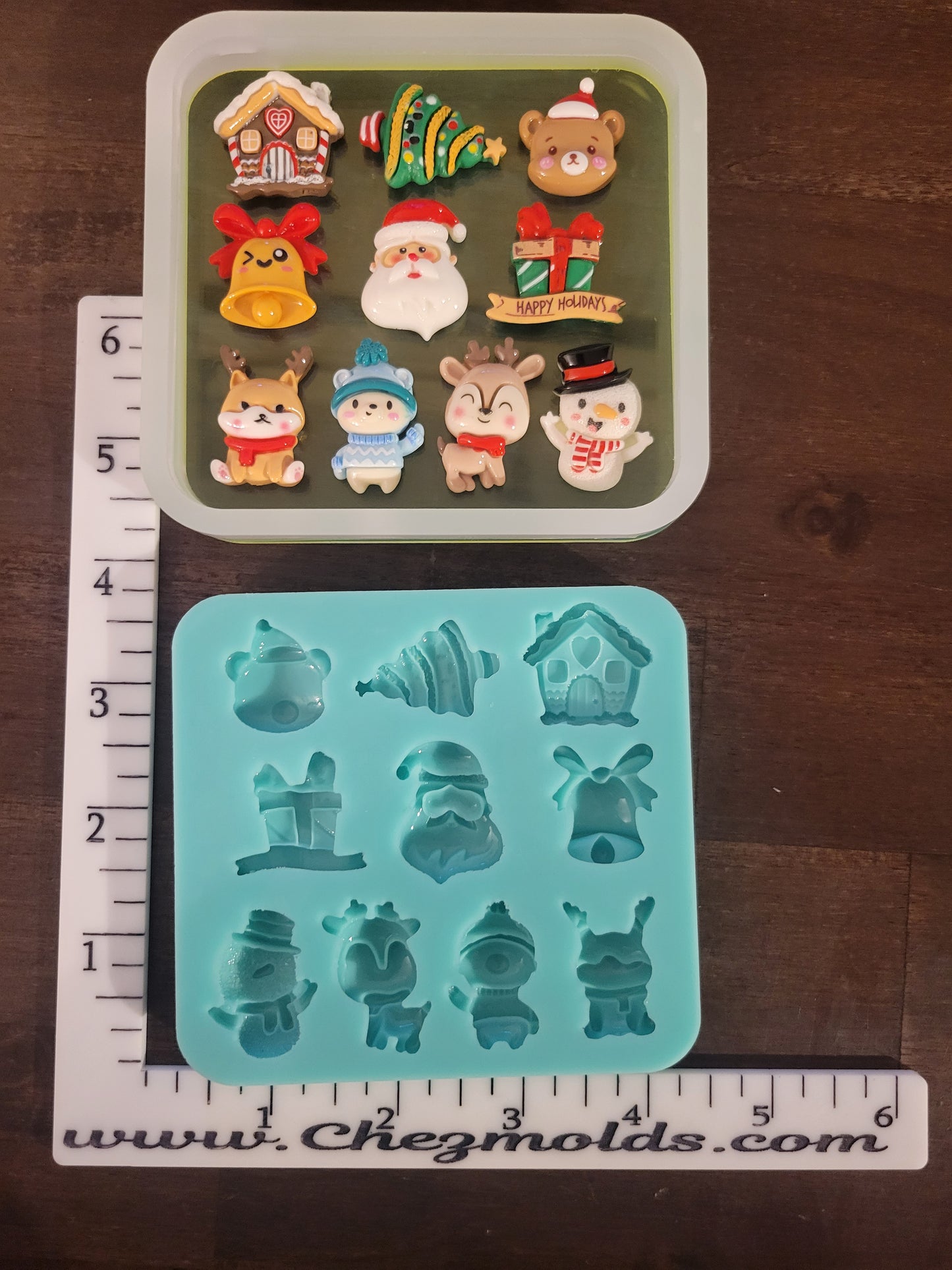 Flat back Christmas charms pallet-med sized