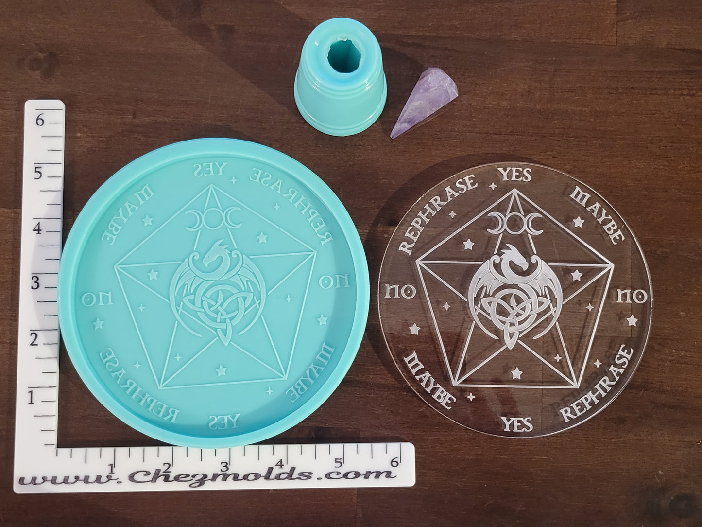 Dragon triquetra pendulum board