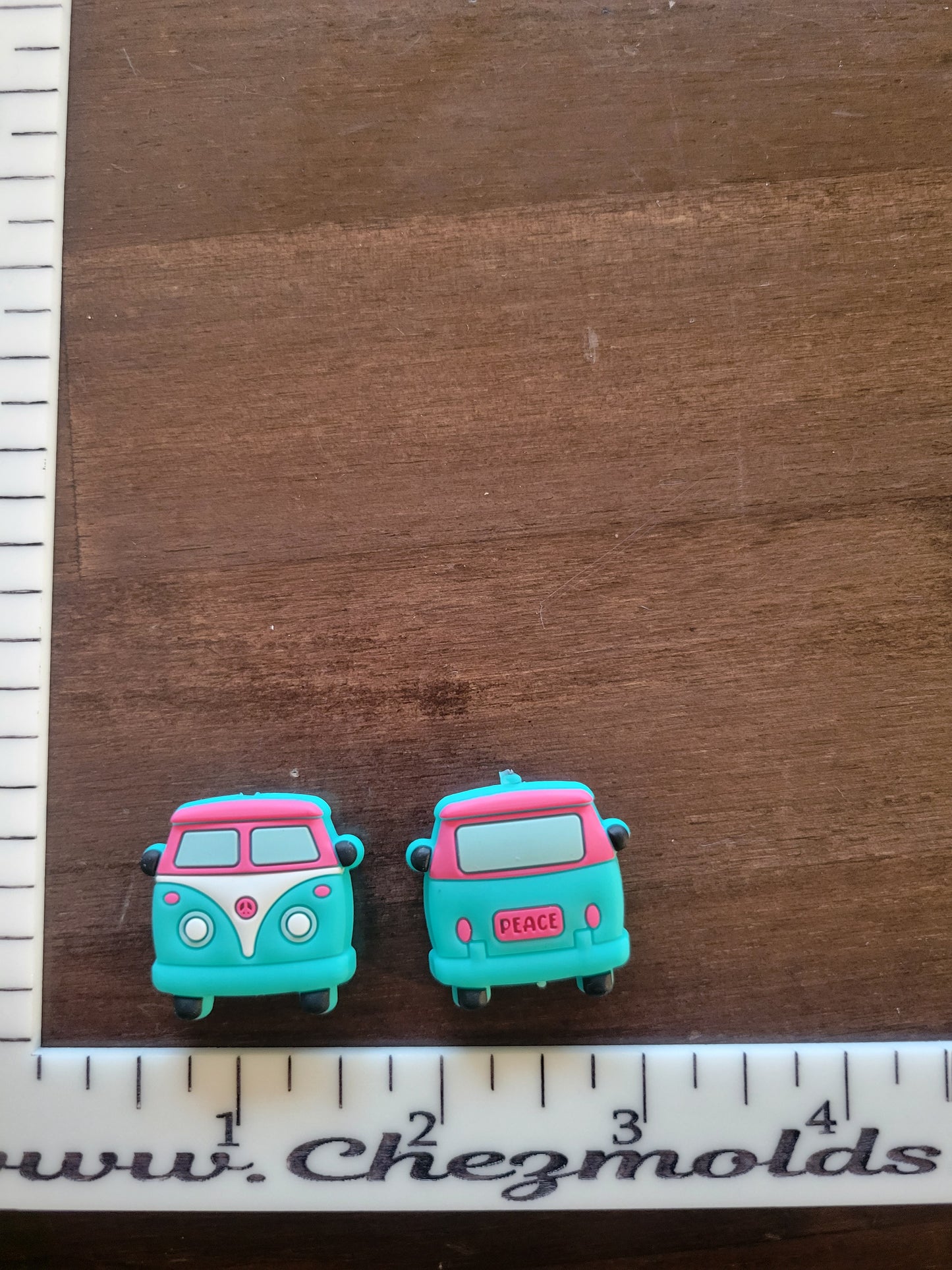 Hippy bus- Silicone focal Bead