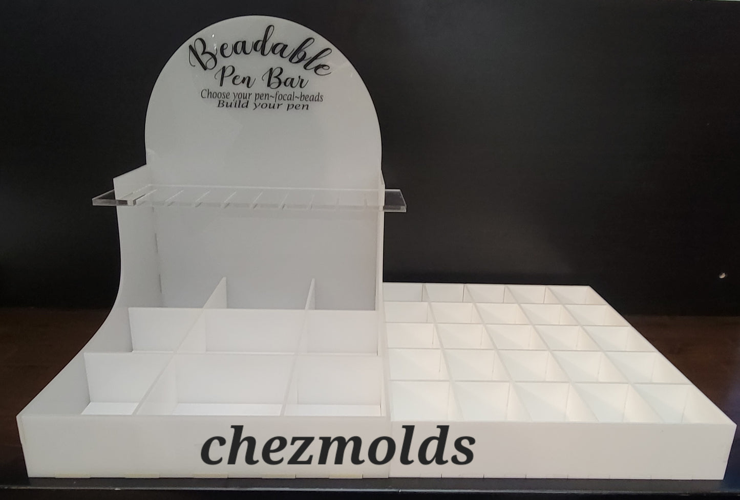 Beadable pen bar stand and dividers (side boxes sold separately )